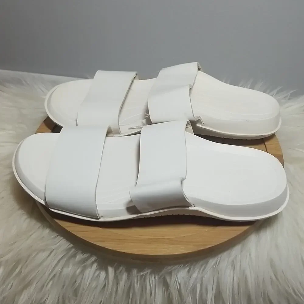 NWT Cool Planet By Steve Madden Libraa White Pool Slide Sandals Women's Size 6